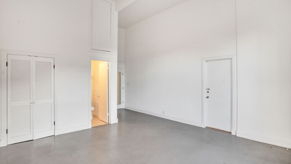 More Photos Of 2758-2764 Octavia St, San Francisco Storefront Retail Office For Lease