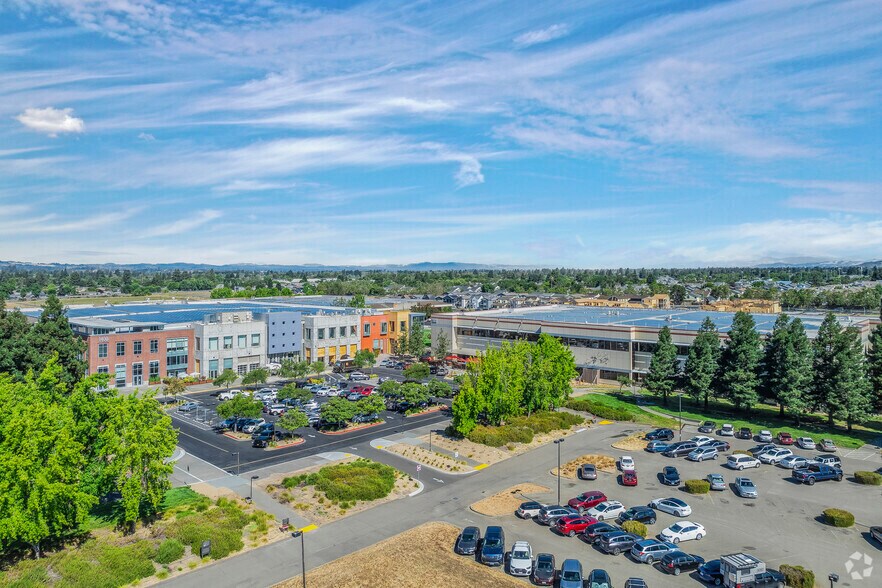 More Photos Of 1400-1500 Valley House Dr, Rohnert Park Unknown For Lease