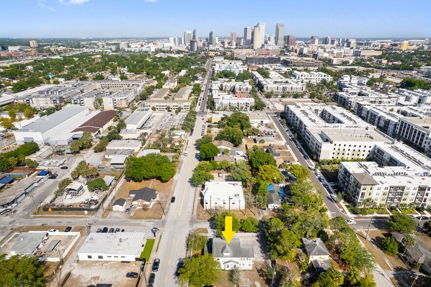 More Photos Of 1902 W Cass St, Tampa Office For Lease