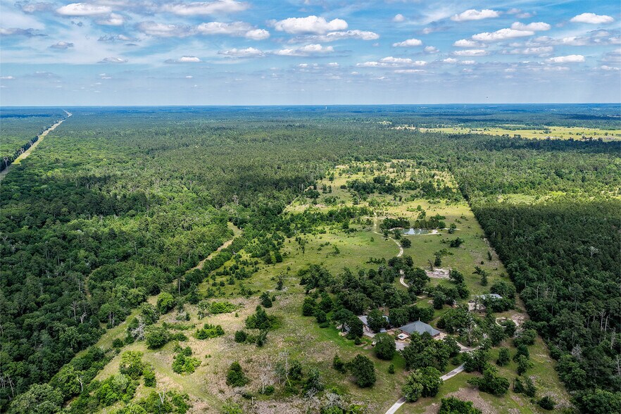 More Photos Of 1726 I-45 North, Huntsville Land For Sale