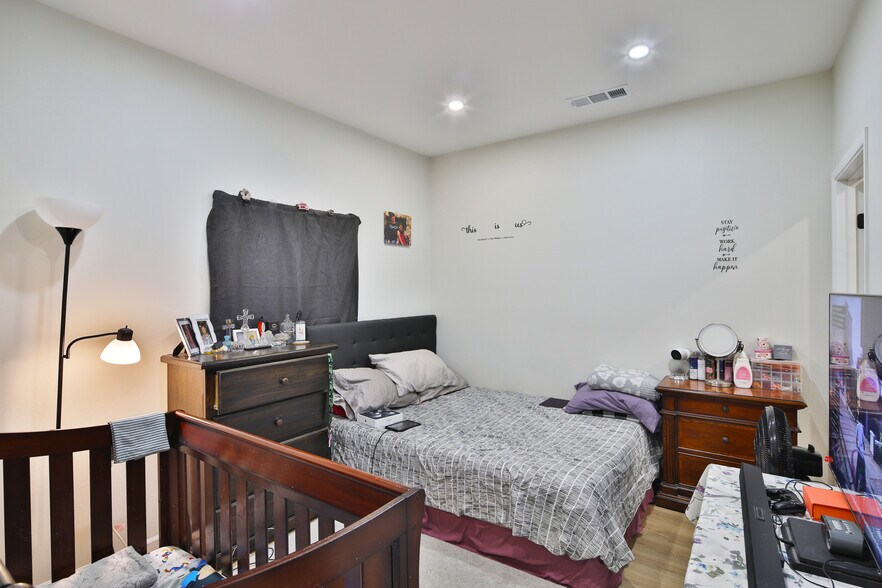 More Photos Of 8247 9th St, Rancho Cucamonga Apartments For Sale