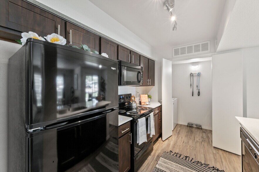 More Photos Of 6635 S Staples St, Corpus Christi Apartments For Sale
