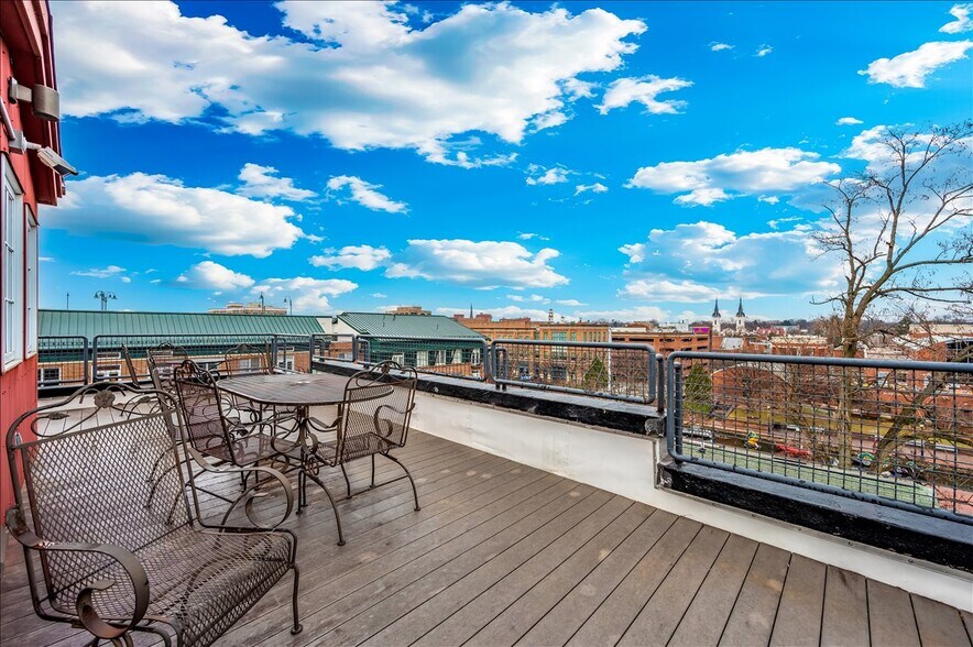 More Photos Of 47 E All Saints St, Frederick Loft Creative Space For Sale