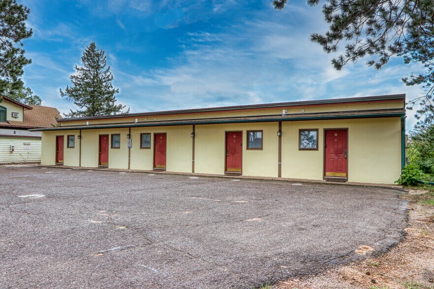 More Photos Of 10429 State Road 27, Hayward Hotel For Sale