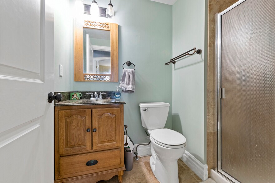 More Photos Of 757 Syracuse Ave, Saint Louis Apartments For Sale