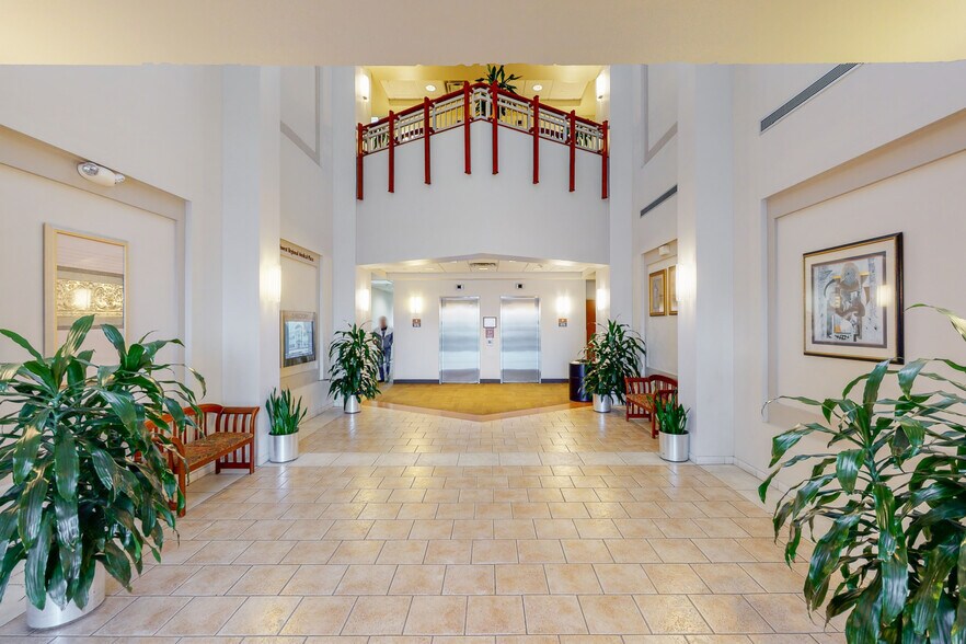 More Photos Of 13725 Northwest Blvd, Corpus Christi Medical For Lease