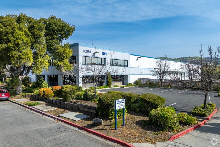 More Photos Of 30580 San Antonio St, Hayward Manufacturing For Lease