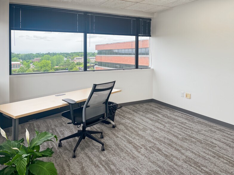 More Photos Of 300 Interstate Corporate Cent, Williston Coworking Space