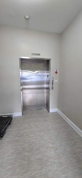 More Photos Of 415 Pennington Ave, Havre De Grace Office For Sale