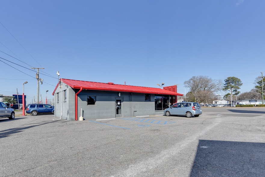 More Photos Of 5055 Virginia Beach Blvd, Virginia Beach Auto Dealership For Lease
