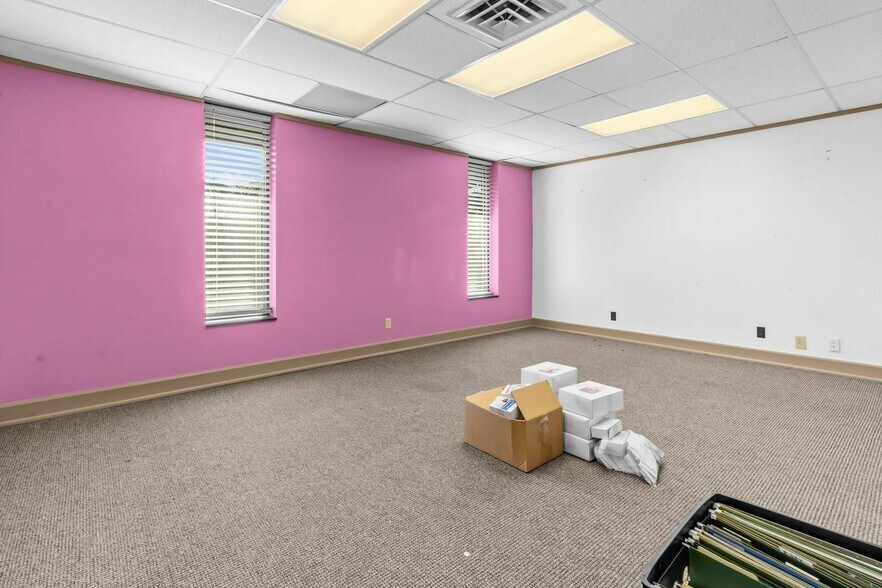 More Photos Of 3334 Founders Rd, Indianapolis Office For Sale