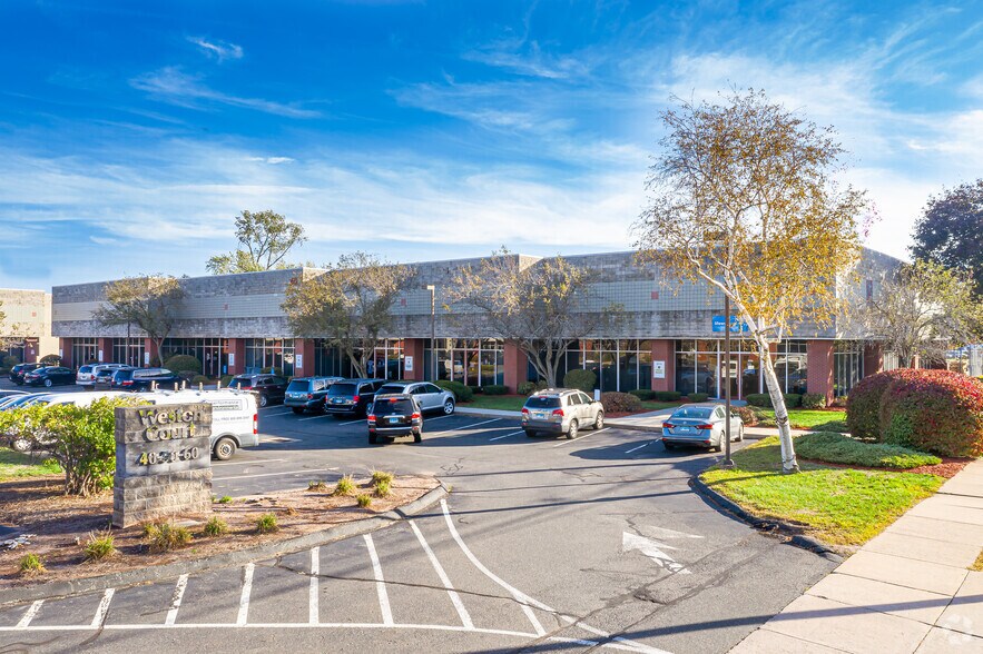 More Photos Of 40 Weston St, Hartford Unknown For Lease