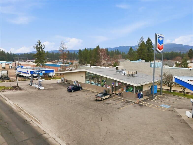 More Photos Of 4020 E Seltice Way, Post Falls Service Station For Sale