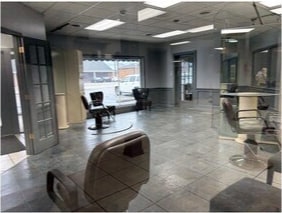 More Photos Of 4901 Tippecanoe Dr, Evansville Freestanding For Lease