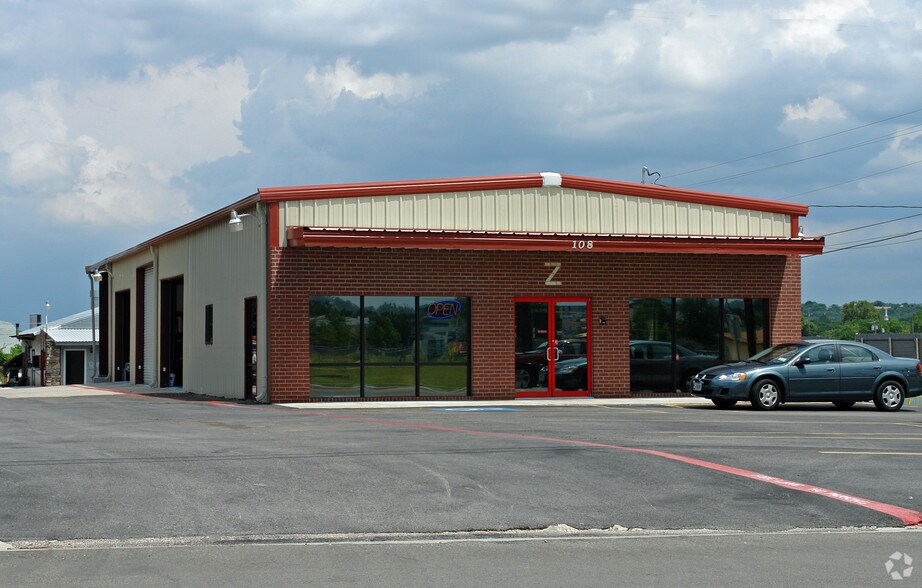 Primary Photo Of 108 Wolfe Rd, Copperas Cove Auto Repair For Sale
