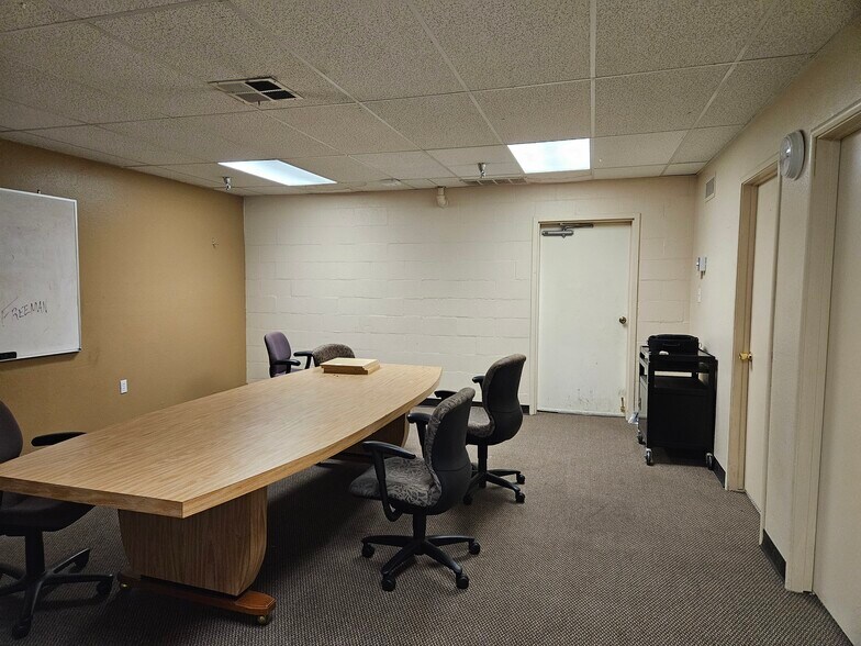 More Photos Of 444 Argonaut St, Manteca Religious Facility For Lease