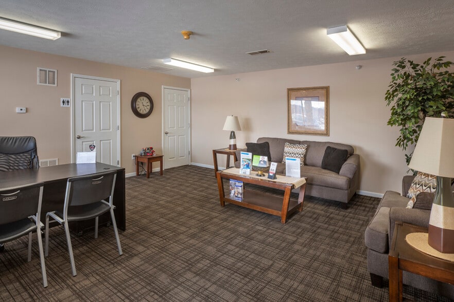 More Photos Of 904-908 Kasper St, Bellevue Multifamily For Sale