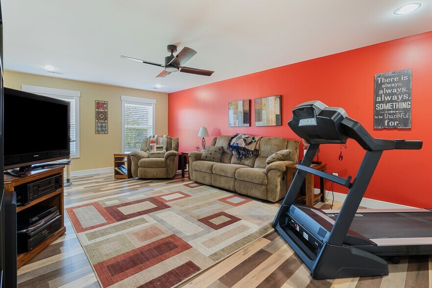 More Photos Of 201 Graves Rd, Goodlettsville Office For Sale