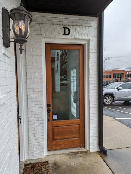 More Photos Of 341 Dahlonega St, Cumming Office Residential For Lease