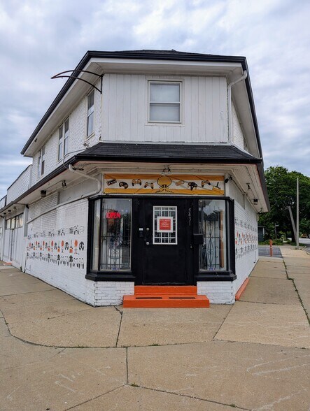 Primary Photo Of 5431 W Lisbon Ave, Milwaukee General Retail For Sale