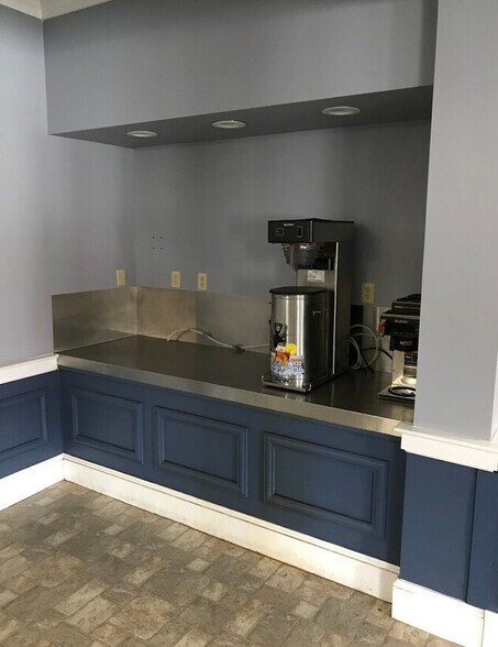 More Photos Of 2360 Pulaski Hwy, North East Restaurant For Sale