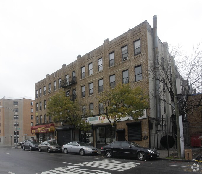 More Photos Of 4 Vernon Ave, Brooklyn Apartments For Lease