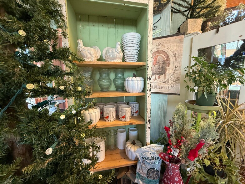 More Photos Of 111 S Fifth St, Walworth Fast Food For Sale