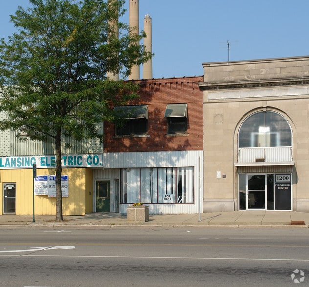 Primary Photo Of 1202 S Washington Ave, Lansing Storefront Retail Residential For Lease