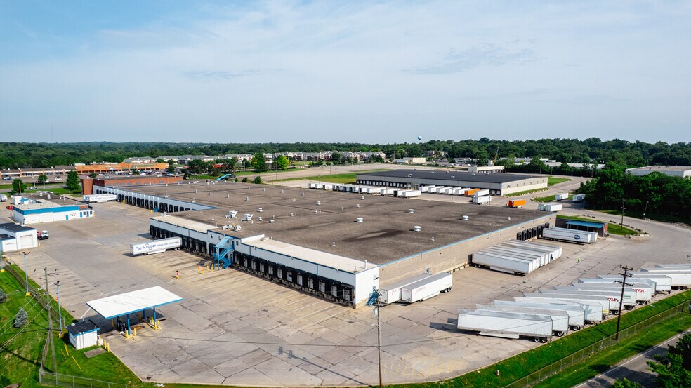 More Photos Of 98 Glendale-Milford Rd, Cincinnati Warehouse For Sale