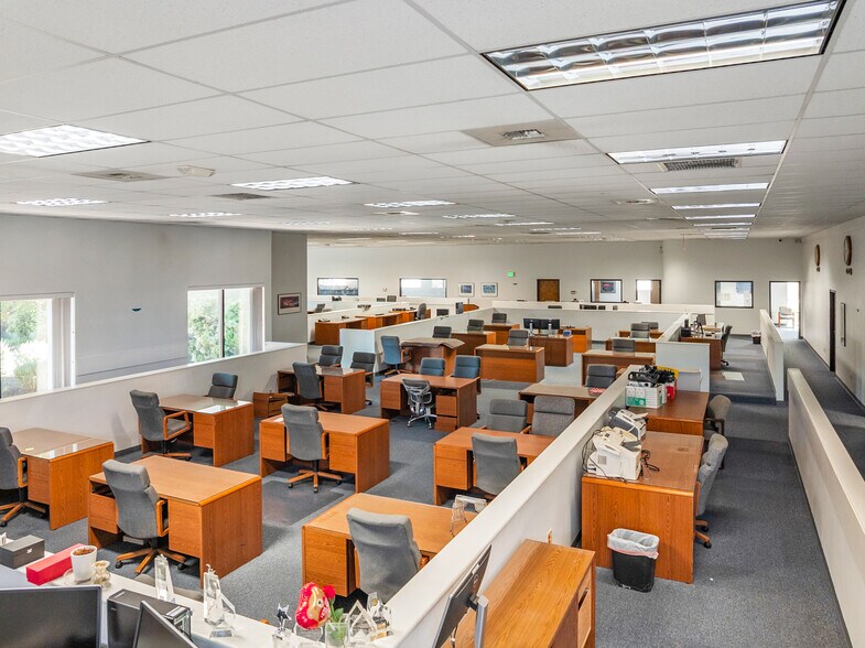More Photos Of 2090 Commerce Dr, Medford Office For Lease
