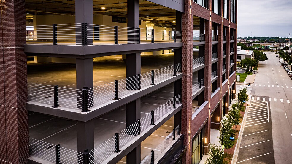 More Photos Of 521 E 2nd St, Tulsa Office For Lease