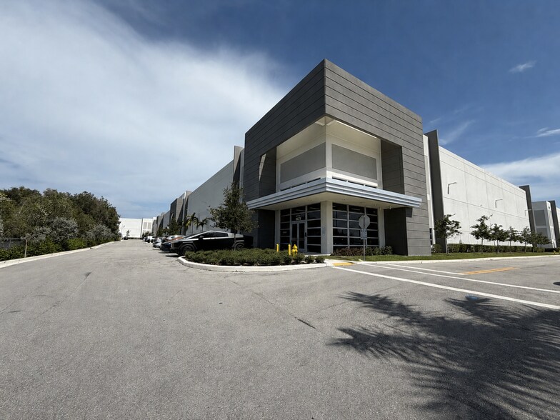 Primary Photo Of 9675 NW 174th St, Hialeah Industrial For Lease