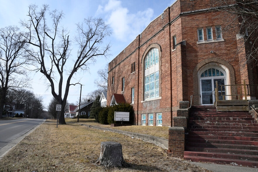 More Photos Of 201 Mill st, Veedersburg Religious Facility For Sale