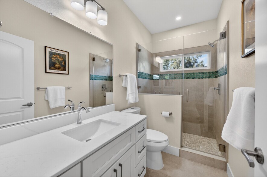 More Photos Of 25265 Carlsbad Ave, Davis Apartments For Sale