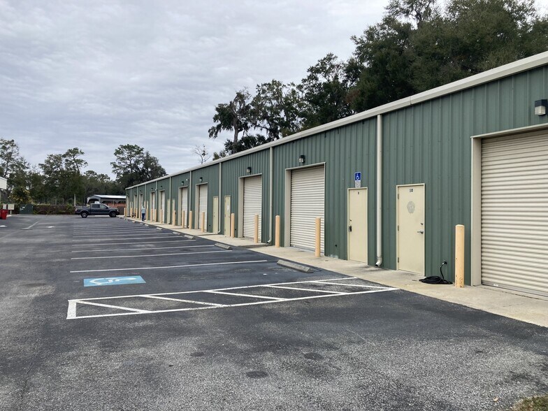 More Photos Of 617 S US 301, Sumterville Warehouse For Lease