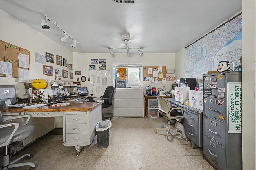 More Photos Of 1287 S Merriman Rd, Westland Freestanding For Sale