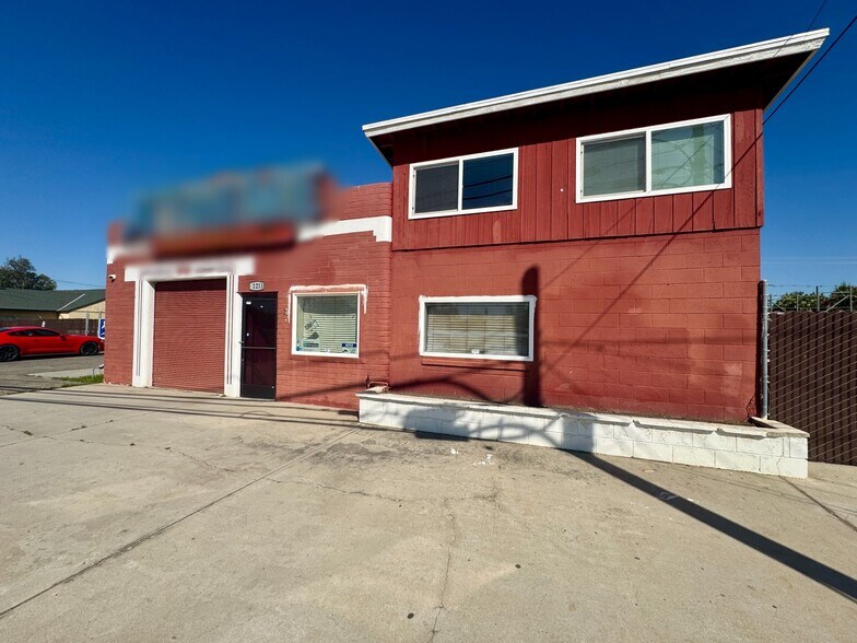 Primary Photo Of 1211 E Yosemite Ave, Madera Auto Repair For Sale
