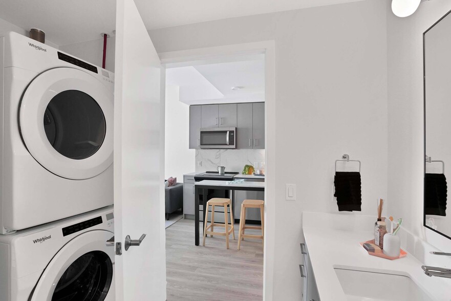 More Photos Of 518 NE 20th Ave, Portland Apartments For Lease