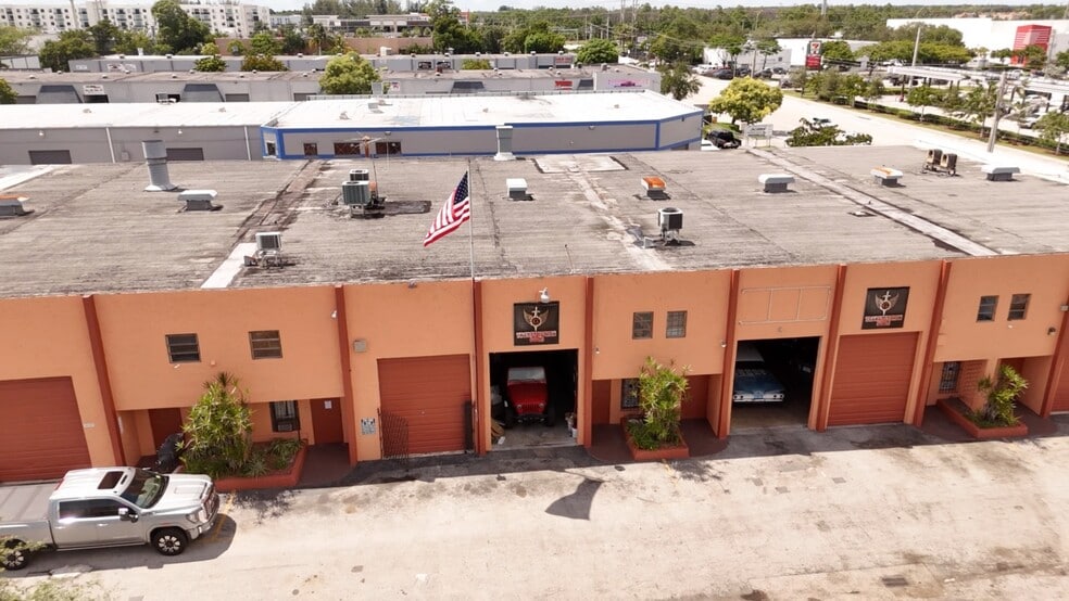 More Photos Of 12448 SW 128th St, Miami Warehouse For Lease