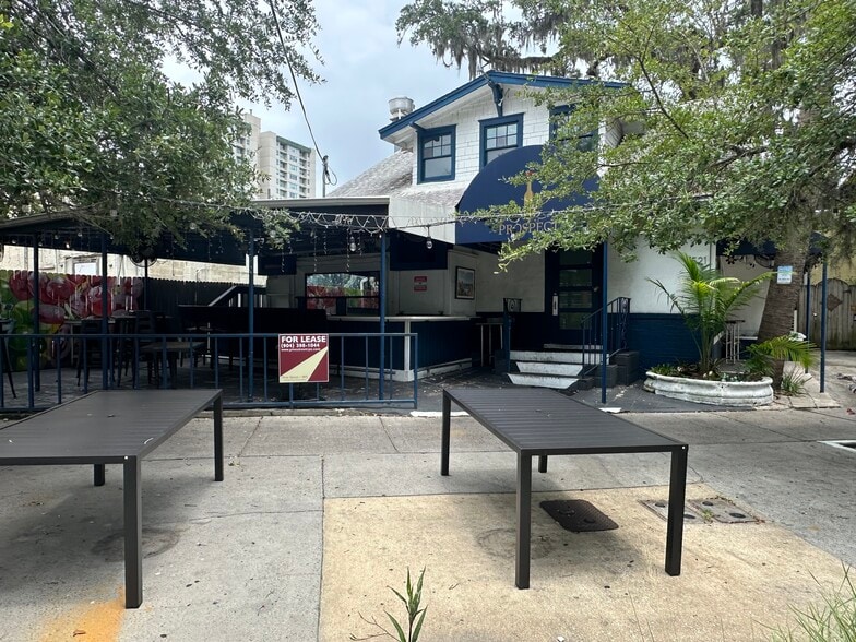 Primary Photo Of 1521 Margaret St, Jacksonville Restaurant For Lease