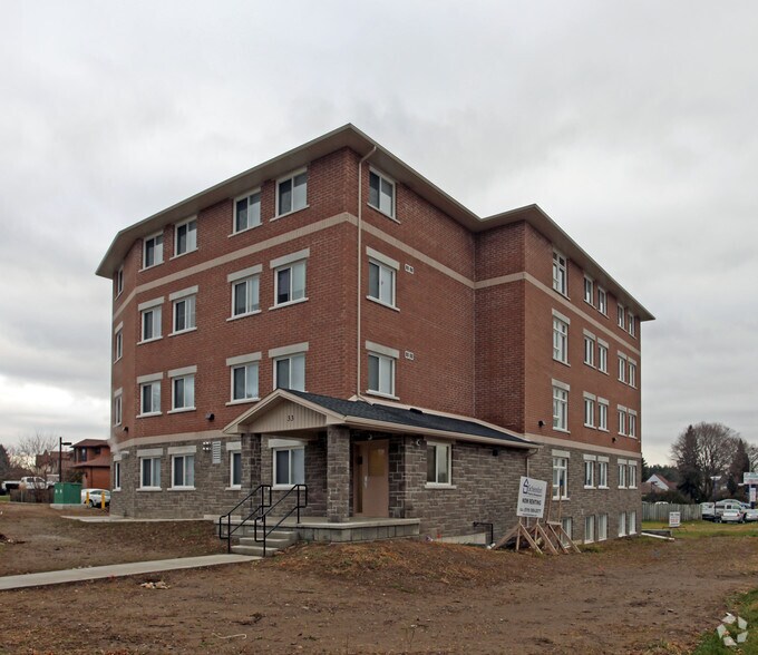More Photos Of 1915 N Simcoe St, Oshawa Dormitory For Sale