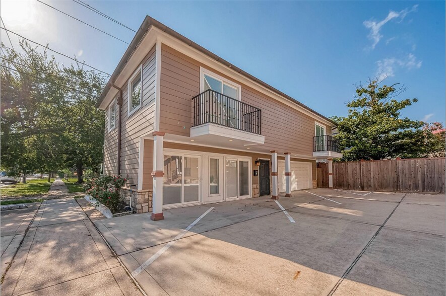 More Photos Of 446 Heights Blvd, Houston Office Residential For Sale