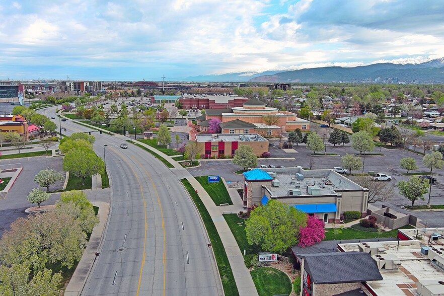 More Photos Of 3383 Decker Lake Dr, Salt Lake City General Retail For Sale