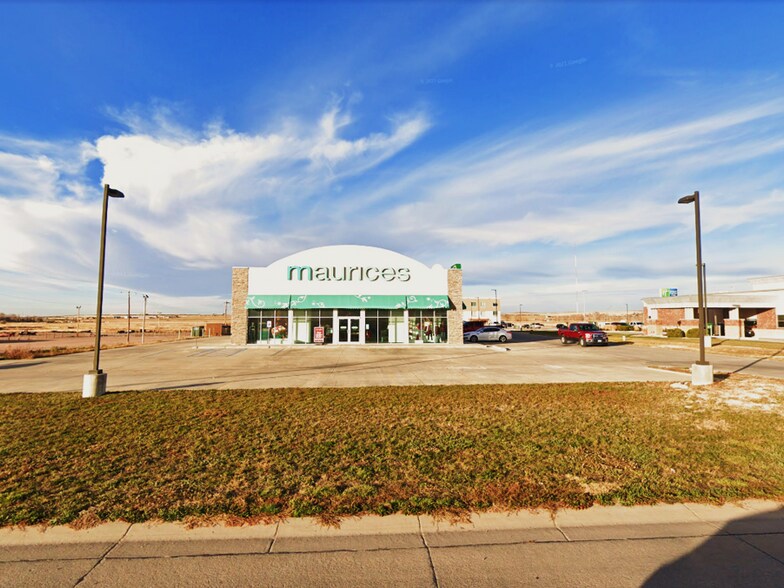 More Photos Of 1418 US Highway 20, Chadron General Retail For Sale