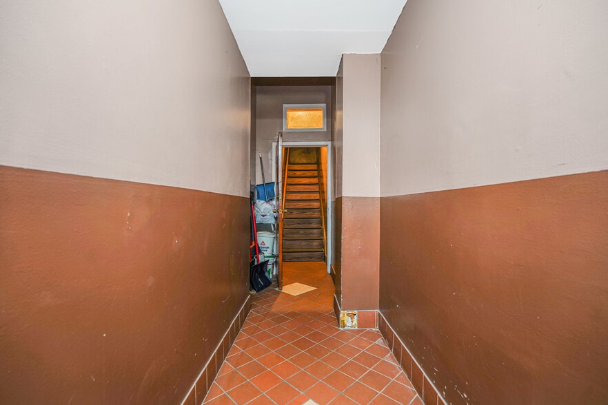 More Photos Of 1969 Bath Ave, Brooklyn Specialty For Sale