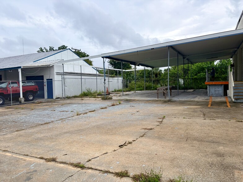 More Photos Of 798 Clearlake Rd, Cocoa Industrial For Lease