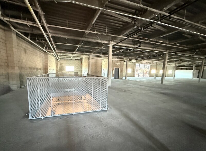 More Photos Of 746-756 Ceres Ave, Los Angeles Warehouse For Lease