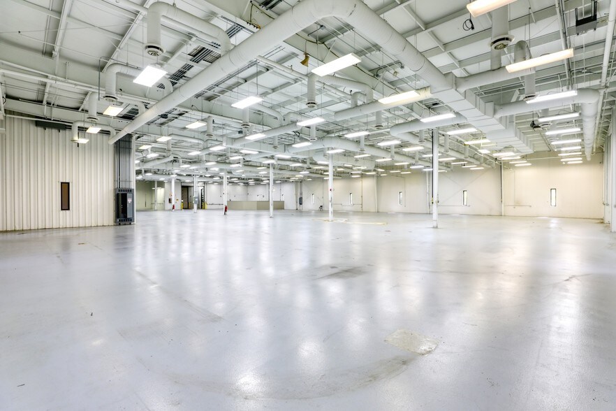 More Photos Of 109 Apremont Way, Westfield Manufacturing For Lease