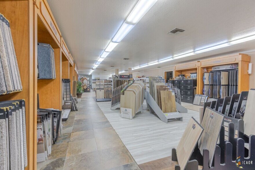 More Photos Of 1902 W Euclid Ave, El Centro Warehouse For Sale