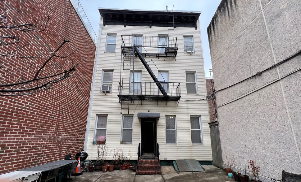 Primary Photo Of 127 N 4th St, Brooklyn Apartments For Sale